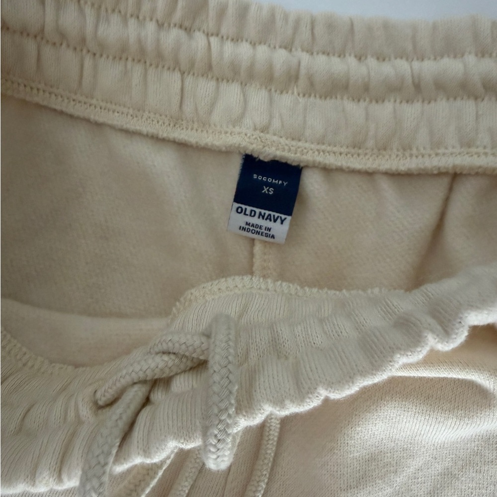 Old Navy High Waisted So Comfy Wide-Leg Sweatpants - Picture 5 of 7